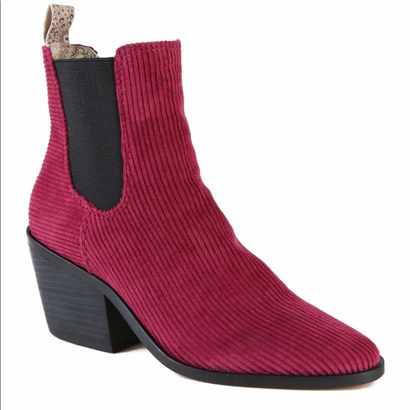 Band of Gypsies Shadow Chelsea Boot, Red/Black, Corduroy Style, Size 8, NWT - Picture 6 of 10